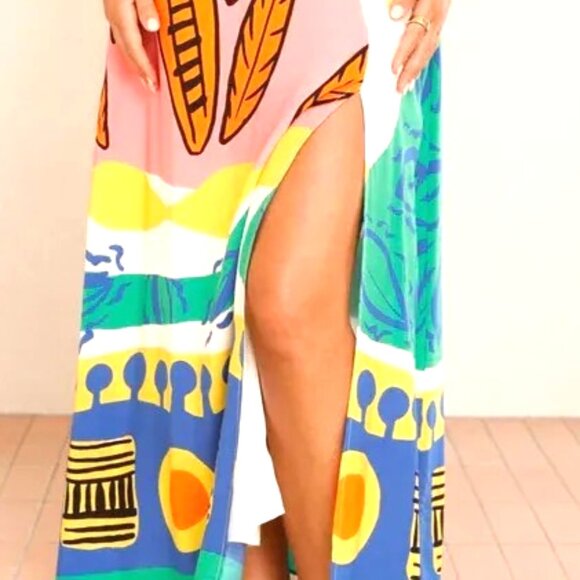 A-LINE MAXI DRESS ADJUSTABLE STRAPS FRONT TIE EMPIRE WAIST. A FUN SHOWSTOPPER. - Picture 2 of 6